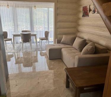 Mizhhirya Apartamento | Садиба Кичера та Кичера Еко