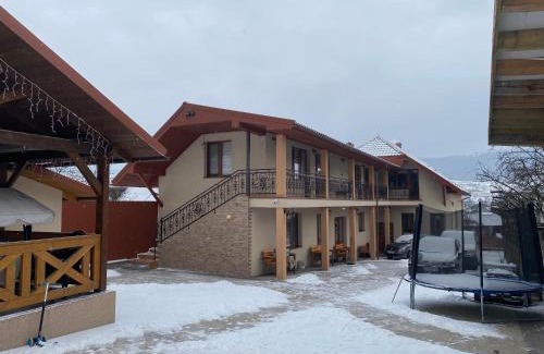 Holubyne Apartamento | Садиба У Дохтора Відпочинок у Карпатах