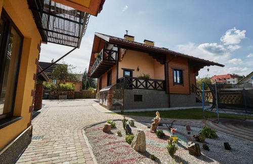 Slavske Villa | Садиба у Кіри