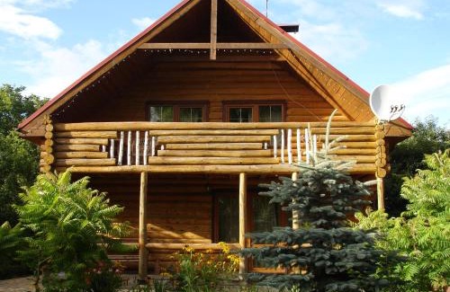 Pochaiv Casa | Смерекова хата
