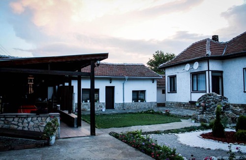 Krushuna Casa | Старата чешма