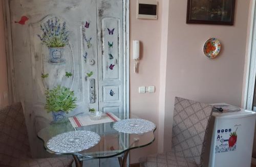 Uzhhorod Apartamento | Старовинні апартаменти у центрі міста
