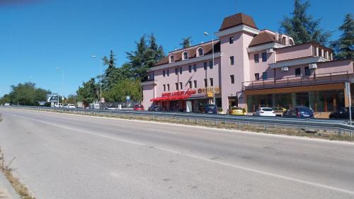 Saints Constantine and Helena Apartamento | Студио Аглая