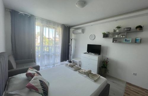 Lozenets Apartamento | Студио Симона 4 - първа линия море