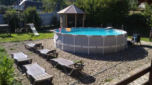 Dubyna Chalet De Esquí | сottage "Ksenija" котедж "Ксенія"