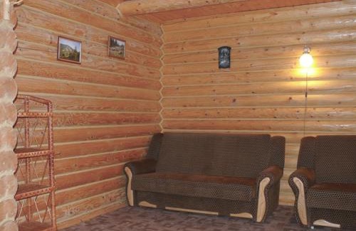 Slavske Cabina | Троє поросят