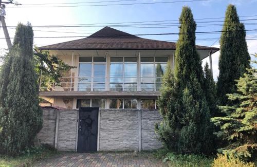 Petropavlivs'ka Borshchahivka Casa | Тownhouse99