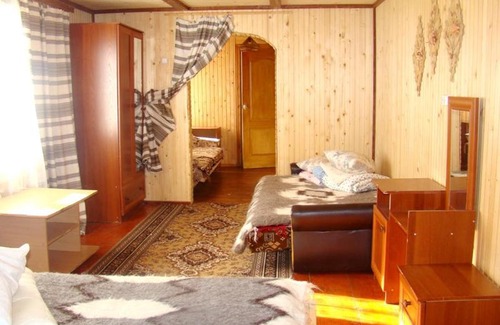 Verkhovyna Casa | У Ганнусі, Верховина