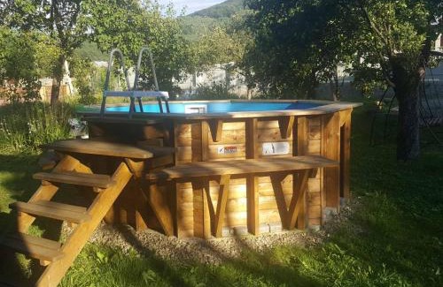 Yaremche Casa | У Насті