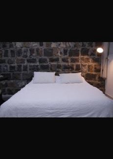 Beit Hillel Apartamento | בלב המשק קרוב לנחל