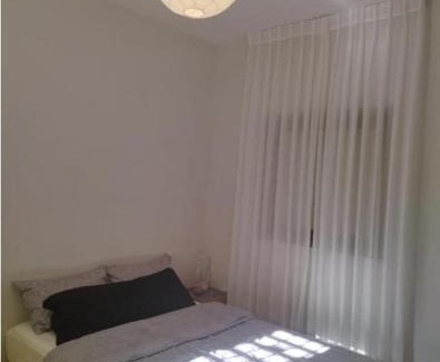 Holon Casa | חדר מקסים בדירה בה אנו גרים בחולון קרוב לתל אביב וחוף הים כולל מקלט