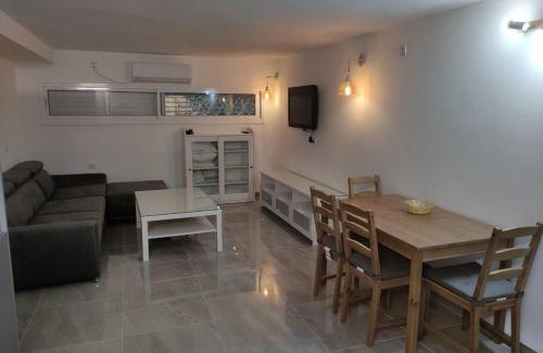Karmiel Apartamento | יחידת אירוח חדשה ומקסימה בכרמיאל