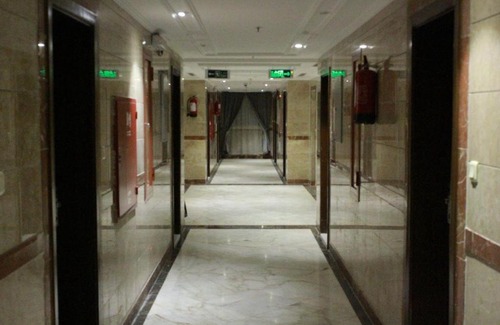 Mecca Hotel | اهداء الوسام