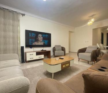 Sheikh Zayed City Apartamento | تلاته نوم 3 حمام مطبخ رسيبشن مكيفه بالكامل فرش فندقي واي فاي دور تالت أسانسير