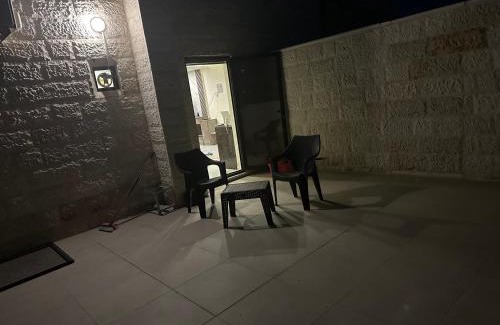 Jordan Apartamento | روف فخم مفروش بالكامل مع ساحه خارجيه