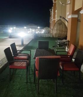 Ras Sudar Chalet De Esquí | شاليه ببورتو السخنه غرفتين بحديقه Heaven hills عائلات فقط M
