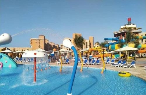 Al Alamayn Apartamento | شاليه بقرية اكوافيو