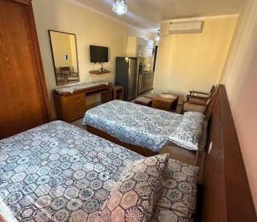 Al Alamayn Apartamento | شاليه بقرية اكوافيو