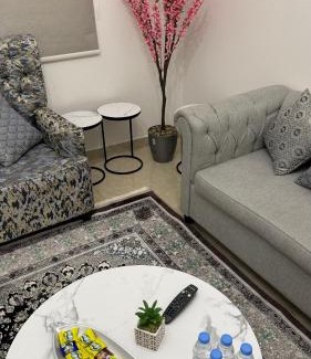 Riyadh Apartamento | شقة أرضية عائلية مكونة من غرفتين نوم وصالة ومطبخ 3