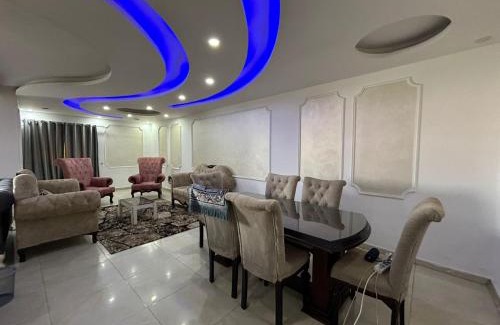 Oula Apartamento | شقة على النيل بشارع مراد
