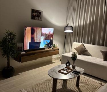 Al Kharj Apartamento | شقة مطلة على البرج - غرفه وصالة