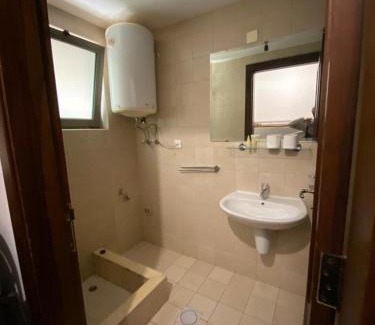 Aqaba Apartamento | شقة مطلة على بركة سباحه