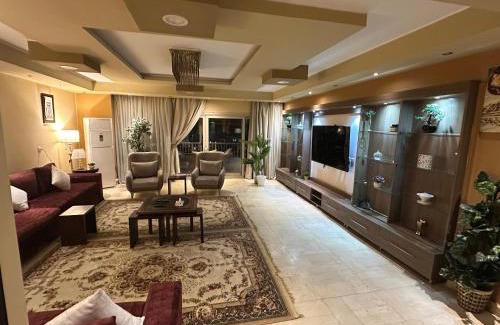 Maadi Apartamento | شقة مفروشة فاخرة مطلة على كورنيش النيل المعادي بالطابق 23