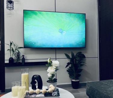 Hera Street Apartamento | شقة مودرن 2