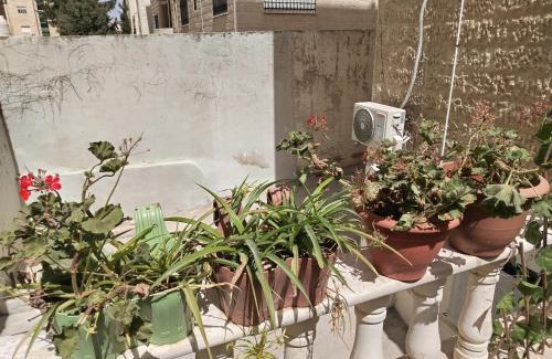 Al Jubeiha Apartamento | شقه بغرفه وصاله وبلكونه بدون شراكة
