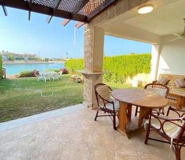 Marina El Alamein Villa | فيلا أول صف على البحيرة مارينا 5ج2