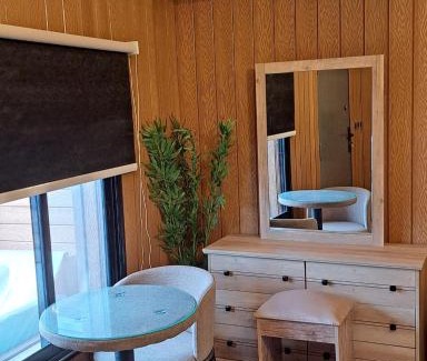 Tanomah Chalet De Esquí | كوخ ريفي تنومة