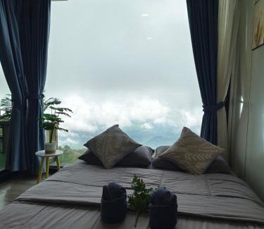 Lom Kao Casa | ชาร์จแบต ภูทับเบิก