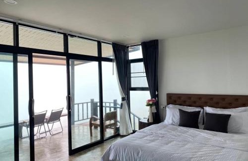 Sado Phong Casa | ช่องลม แคมป์ เขาค้อ