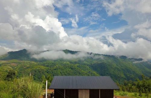 Sado Phong Casa | ช่องลม แคมป์ เขาค้อ