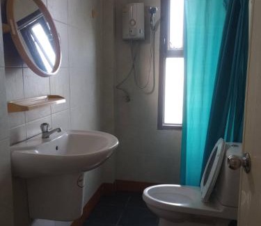 Khlong Thanon Casa | ที่พักนักเดินทาง ภู่ระหงษ์