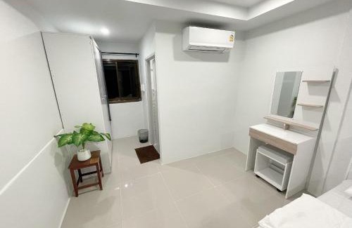 Phibun Mangsahan Apartamento | บ้านพูลทรัพย์ที่พัก POONSUB TEEPAk