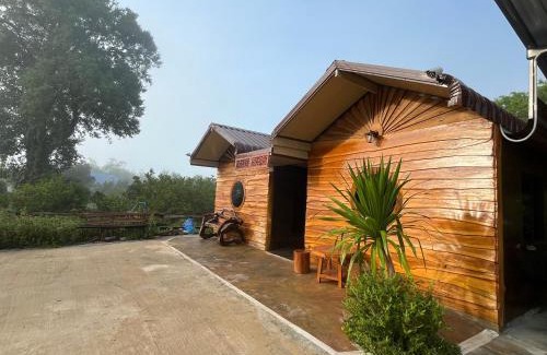 Chat Trakan Casa | บ้านสวนพงษ์ศิริ Baan Suan Pongsiri