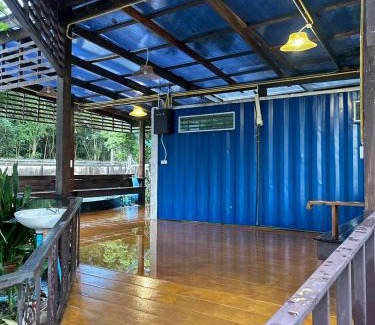 Khu Khot Casa | บ้านสวนริมน้ำ