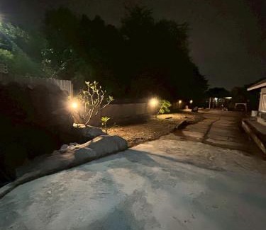 Khu Khot Casa | บ้านสวนริมน้ำ