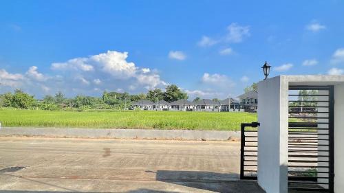 Hang Dong Apartamento | บ้านใหม่สไตล์นอร์ดิก Home Saendee สงบเงียบเป็นส่วนตัว