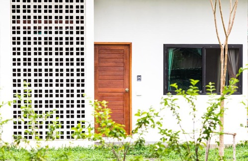 San Sai Casa | ปันสุข ห้องพักหลักร้อย