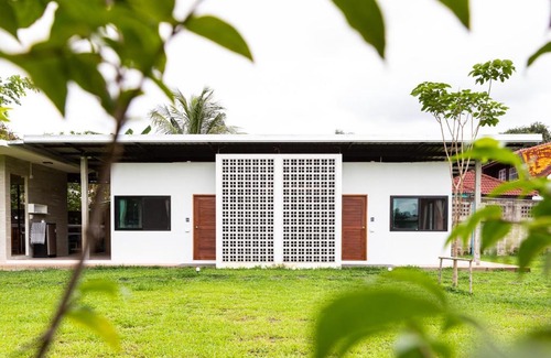 San Sai Casa | ปันสุข ห้องพักหลักร้อย