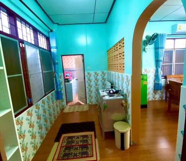 Ko Sichang Casa | สีชังสมายด์