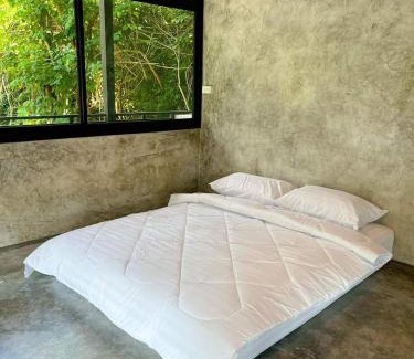 Song Phi Nong Otro | แคมป์โจนส์ แก่งกระจาน Camp Jones