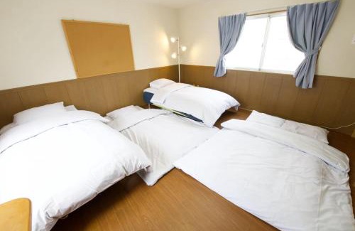 Asato Apartamento | ピースリー安里 401