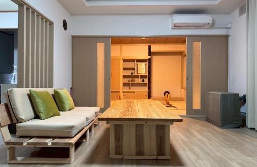 Yuni-cho Apartamento | '内装フルリフォーム' HOKKAIDO l 千歳空港まで30分 l 一棟貸し8名迄OK l 白樺 Shirakaba