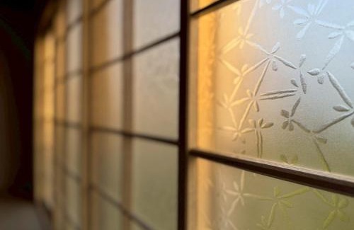 Yuni-cho Apartamento | '内装フルリフォーム' HOKKAIDO l 千歳空港まで30分 l 一棟貸し8名迄OK l 白樺 Shirakaba