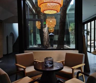 Huayin Casa | 华山隐泉禅境 山景观星禅修别墅 Hua Shan Hidden Spring Restore Villa