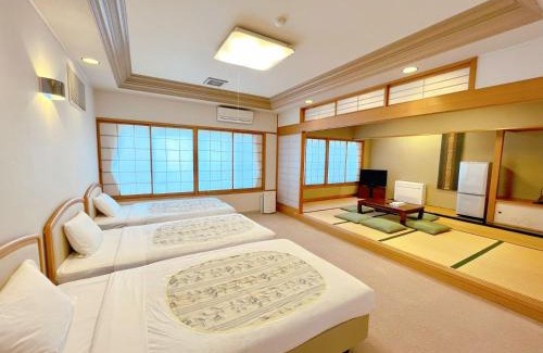 Tsubaki Onsen Casa | 和みの宿いろり