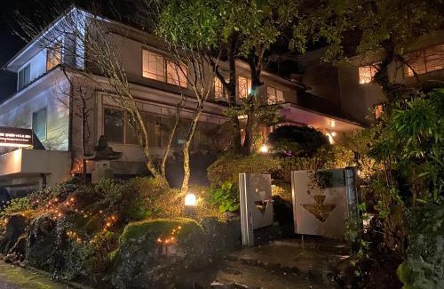 Hakone Hotel | 宮城野ハウス＆離れ